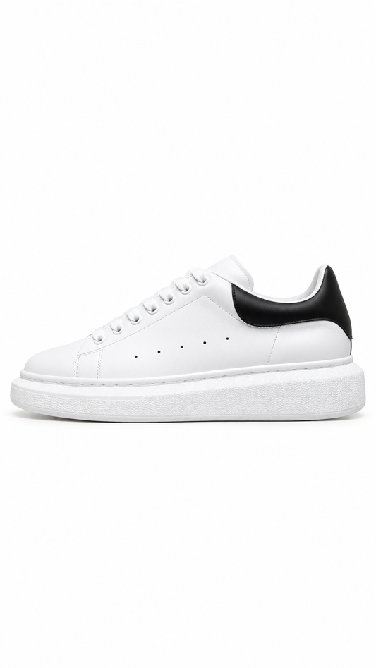 Queen Sneaker